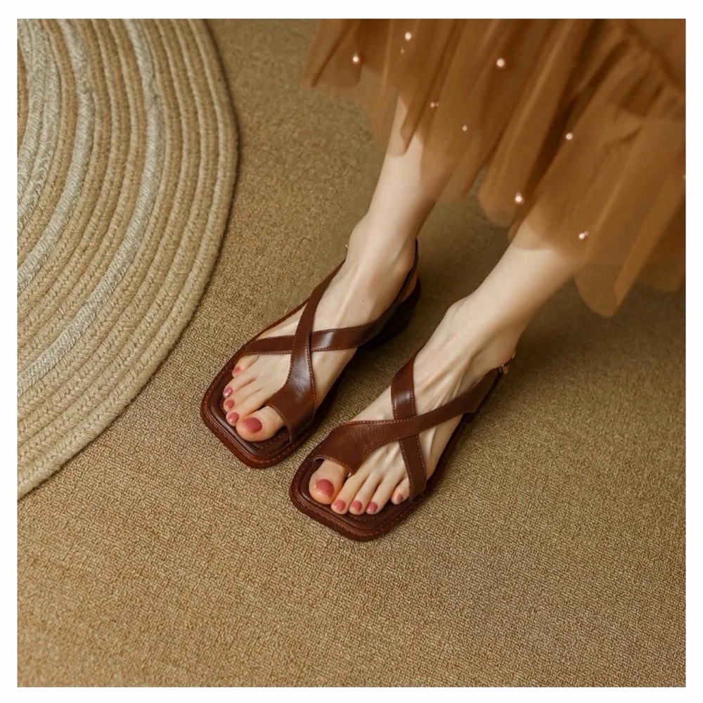 Lacetti Brown Leather Italian Cross sandals NWT